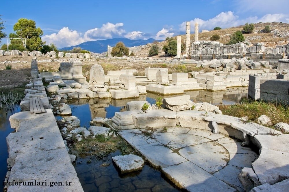 letoon-antik-kent.jpg